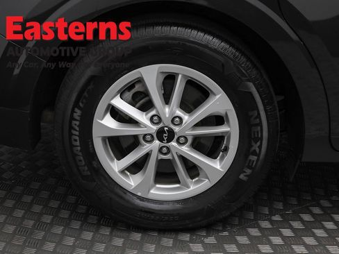 Used 2024 Kia Carnival LX image 31