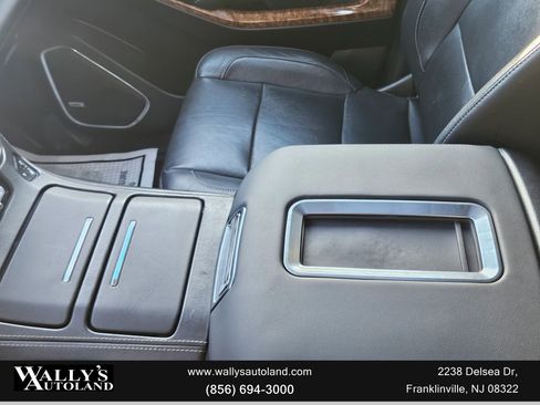 Used 2019 Chevrolet Suburban Premier image 37