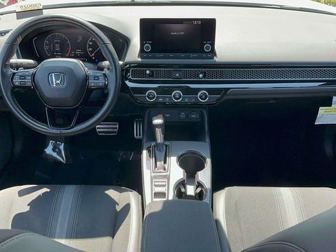 Used 2024 Honda Civic Sport image 11