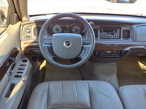 Used 2009 Mercury Grand Marquis LS image 13