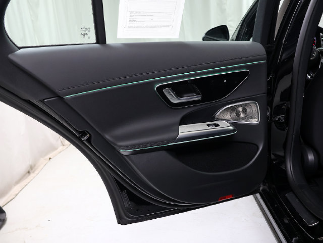 Used 2026 Mercedes-Benz E 450 4MATIC Sedan image 27