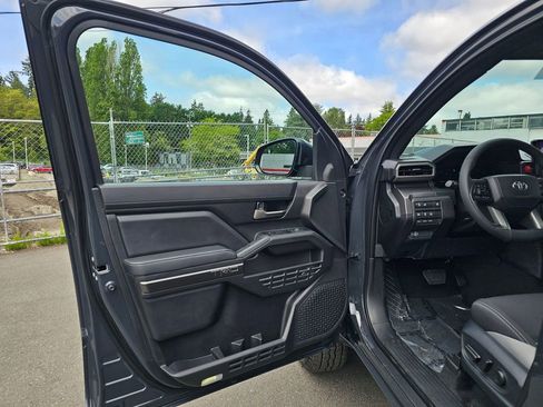 New 2026 Toyota Tacoma TRD Off-Road AWD/4WD image 18