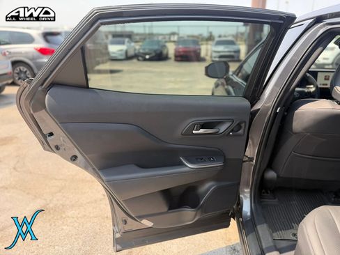 Used 2023 Toyota Crown AWD/4WD image 16