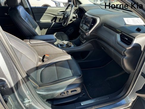 Used 2021 GMC Acadia AT4 w/ Technology Package image 23