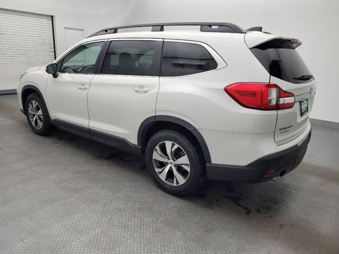 Used 2019 Subaru Ascent Premium image 3
