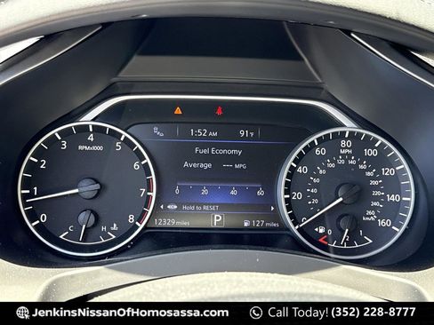Certified 2024 Nissan Murano SV FWD image 40