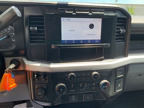 Used 2023 Ford F550 4x4 Crew Cab Super Duty image 23