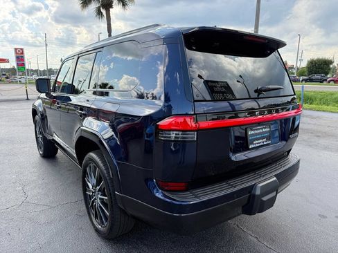 Used 2025 Lexus GX 550 AWD/4WD image 8