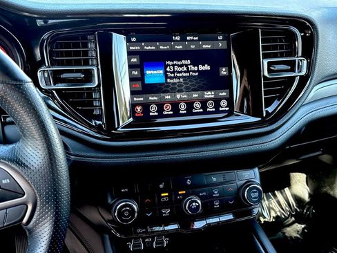 Used 2024 Dodge Durango SXT image 20