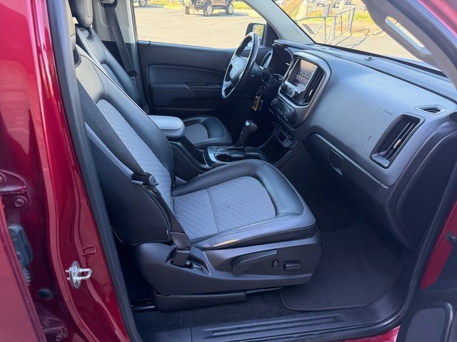 Used 2017 Chevrolet Colorado Z71 AWD/4WD image 33