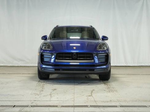 New 2026 Porsche Macan AWD/4WD image 10