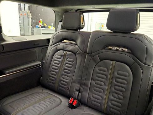 Used 2023 Rivian R1S Adventure AWD/4WD image 22