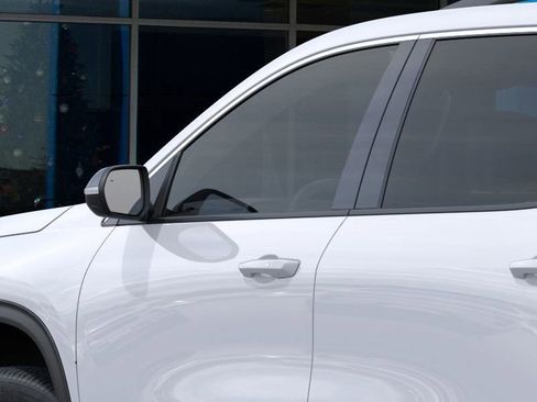 New 2026 Chevrolet Traverse LT image 12