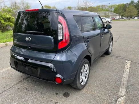 Used 2016 Kia Soul + FWD image 5