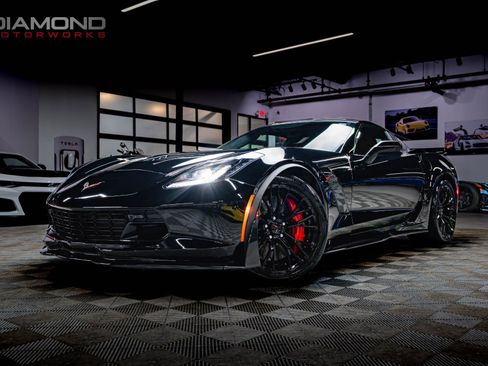 Used 2016 Chevrolet Corvette Z06 w/ 3LZ Preferred Equipment Group image 27