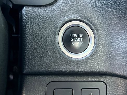 Used 2022 Toyota Tundra SR5 w/ Convenience Package image 22