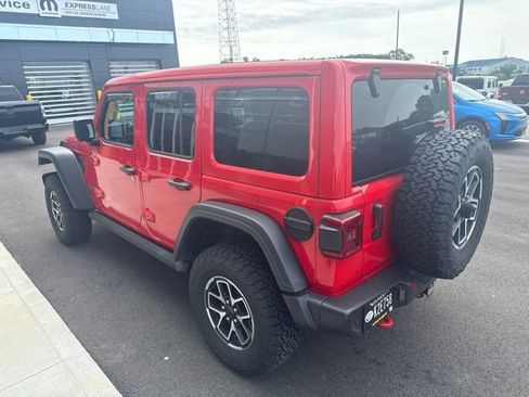 Used 2026 Jeep Wrangler Unlimited Rubicon w/ Safety Group AWD/4WD image 4