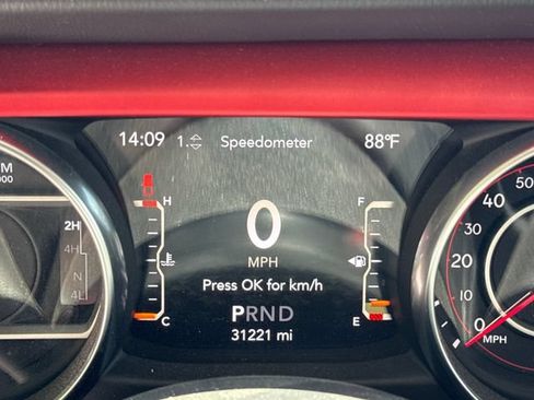 Used 2020 Jeep Gladiator Rubicon w/ Dual Top Group AWD/4WD image 18
