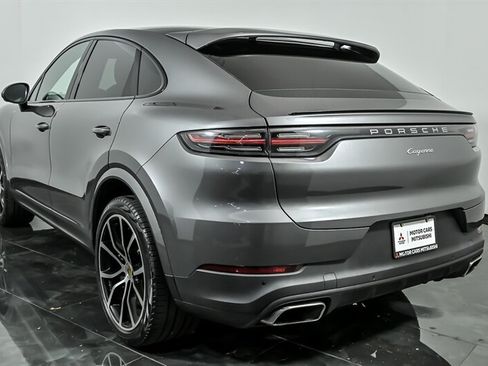 Used 2021 Porsche Cayenne Coupe AWD/4WD image 7
