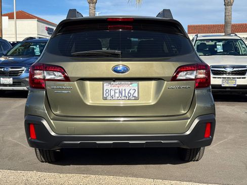 Used 2018 Subaru Outback 2.5i image 8