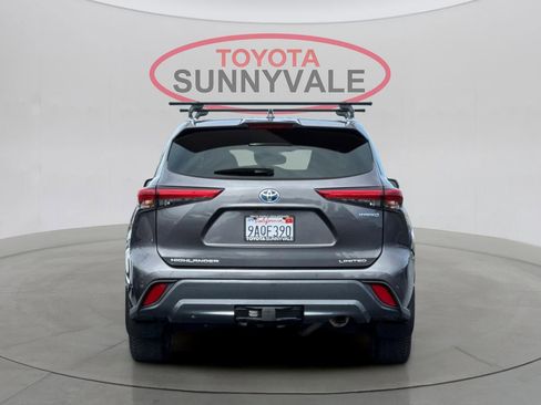 Used 2022 Toyota Highlander Limited image 8