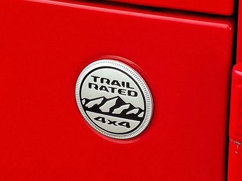 Used 2018 Jeep Wrangler Unlimited Sahara image 26