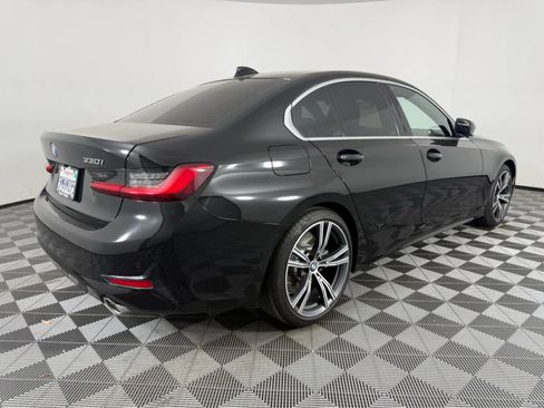 Used 2021 BMW 330i Sedan w/ Premium Package RWD image 3