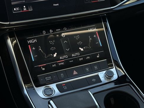 Used 2022 Audi Q7 3.0T Premium image 32