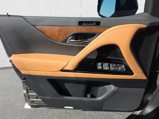 New 2026 Lexus LX 600 4WD w/ Luxury Package image 29