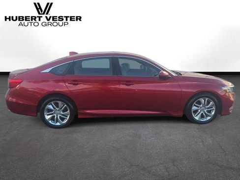 Used 2018 Honda Accord LX image 5