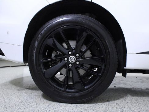 Used 2026 Jaguar F-PACE R-Dynamic S AWD/4WD image 8