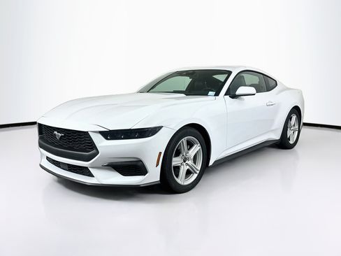 Used 2026 Ford Mustang Premium RWD image 3