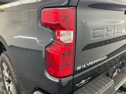 Used 2023 Chevrolet Silverado 1500 LT AWD/4WD image 23