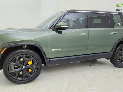 Used 2024 Rivian R1S Adventure AWD/4WD image 21