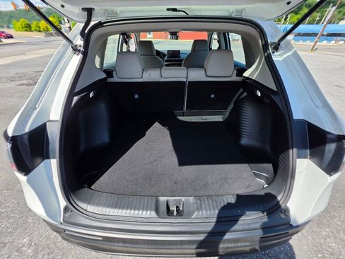 Used 2024 Honda HR-V LX image 11