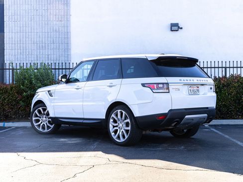 Used 2014 Land Rover Range Rover Sport HSE image 3