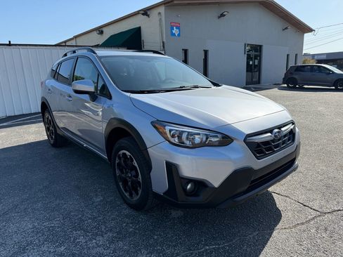 Used 2021 Subaru Crosstrek 2.0i Premium w/ Moonroof Package image 7