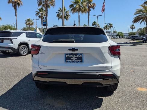 Used 2025 Chevrolet Trax ACTIV w/ Driver Confidence Package FWD image 4