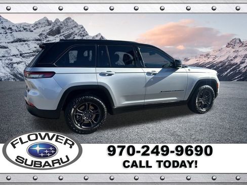 Used 2024 Jeep Grand Cherokee Trailhawk w/ Advanced Protech Group II image 9