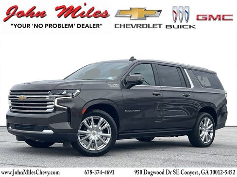Used 2021 Chevrolet Suburban High Country w/ Premium Package image 1