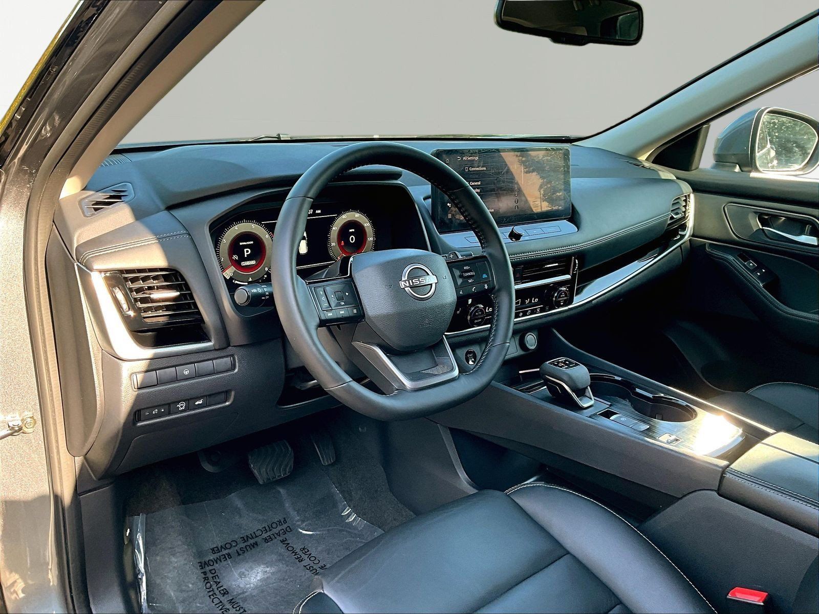 Used 2026 Nissan Rogue SL FWD image 17