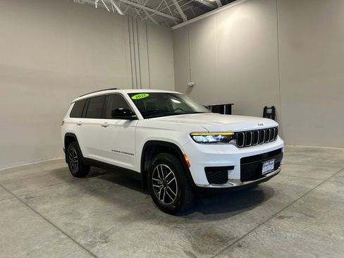 Used 2022 Jeep Grand Cherokee L Laredo w/ Luxury Tech Group I image 4