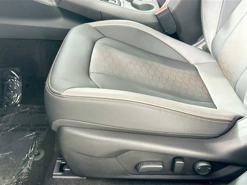 Certified 2025 Subaru Crosstrek 2.5i Limited w/ Popular Package #3A image 17