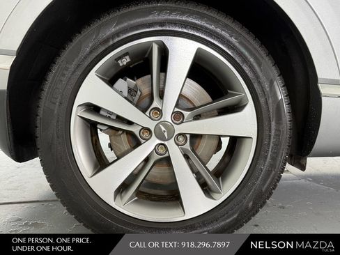 Used 2023 Genesis GV80 2.5T w/ Advanced Package AWD/4WD image 13