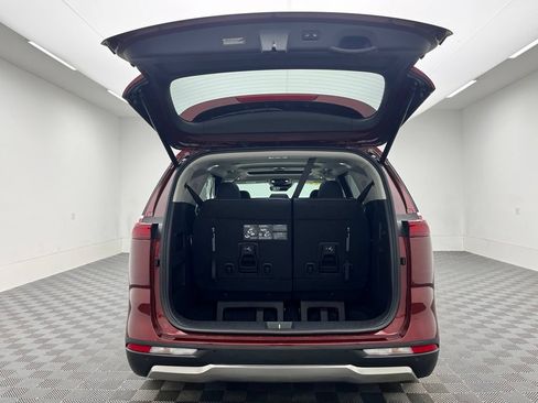 Used 2024 Kia Carnival SX Prestige FWD image 11