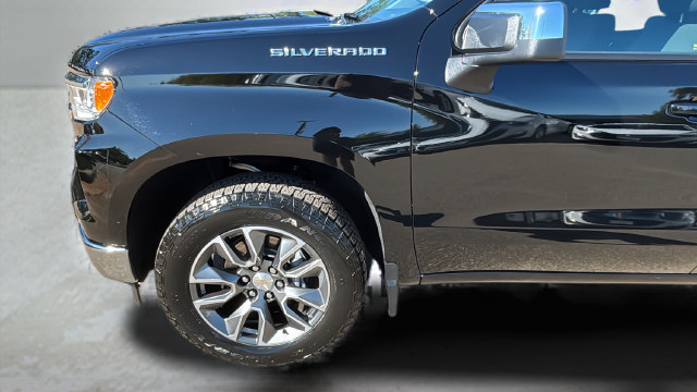 Used 2024 Chevrolet Silverado 1500 LT AWD/4WD image 36
