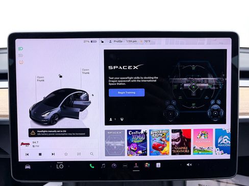 Used 2023 Tesla Model 3 Standard Range image 21