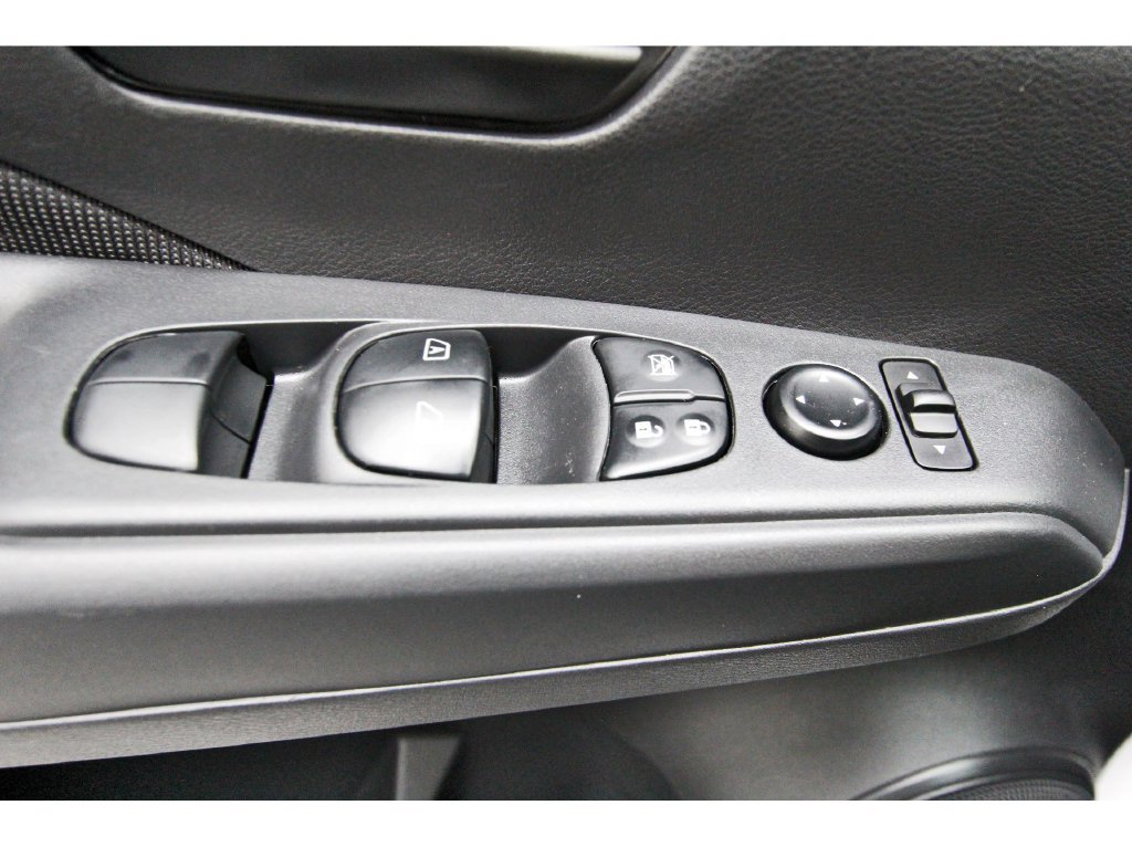 Certified 2025 Nissan Kicks Play S FWD image 19