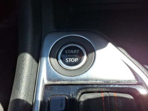 Used 2025 Nissan Sentra SR FWD image 23