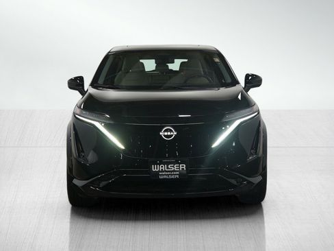 Used 2023 Nissan Ariya AWD image 8